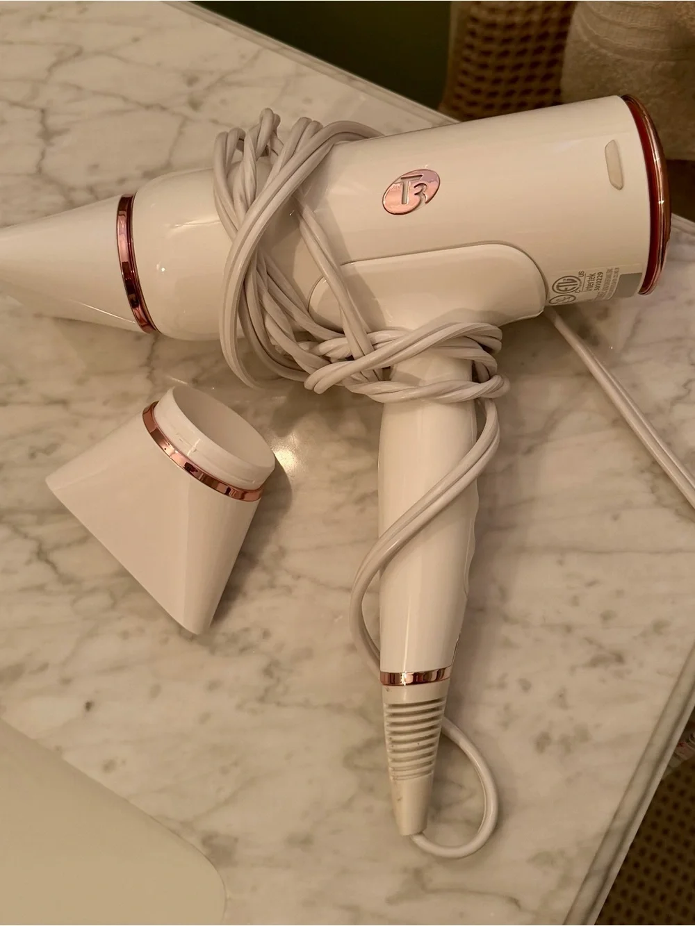 T3 Cura Professional Digital Ionic Hair Dryer